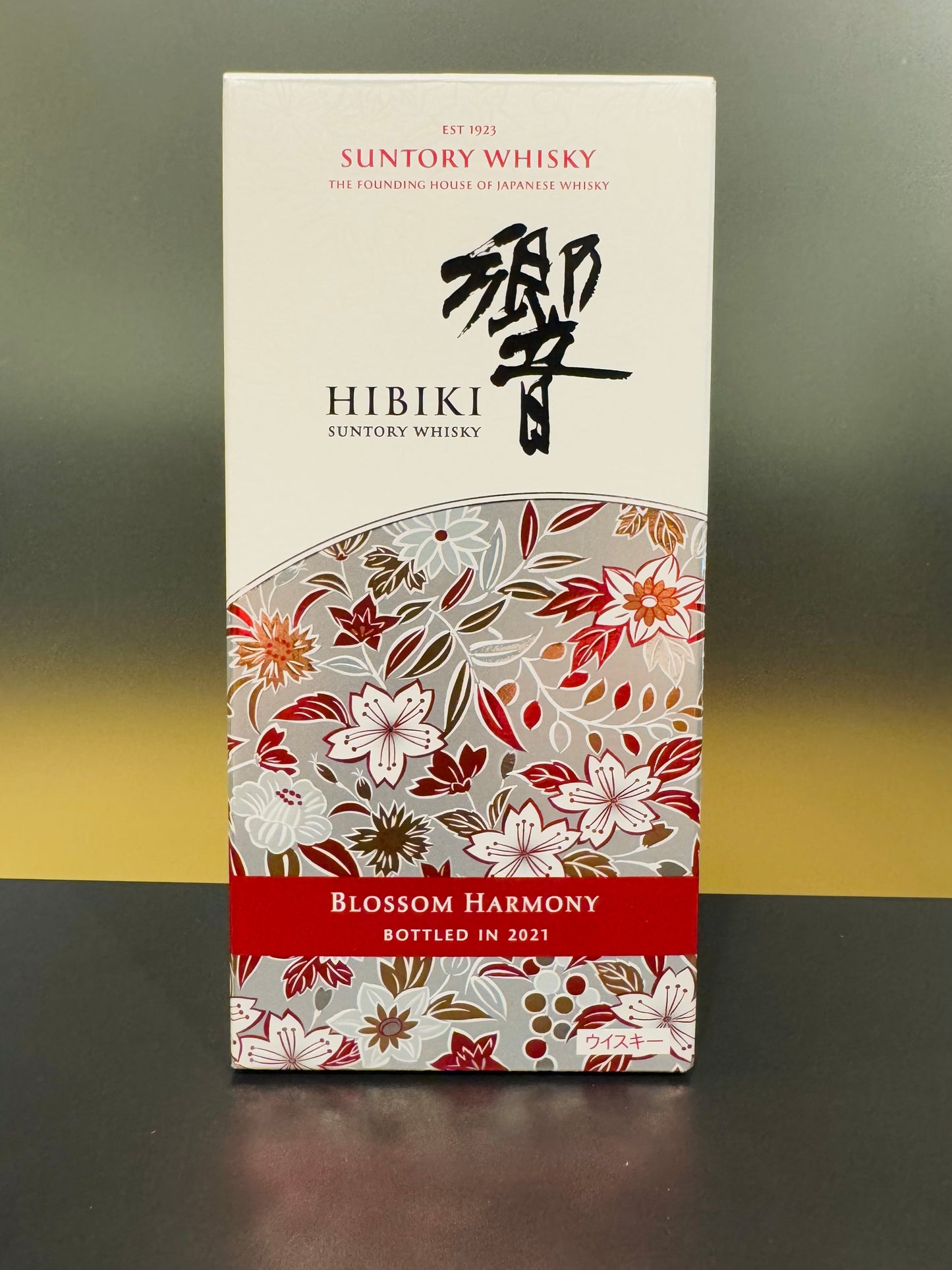 Hibiki HIBIKI Blossom Harmony (43% Vol.) + Kartonnen doos