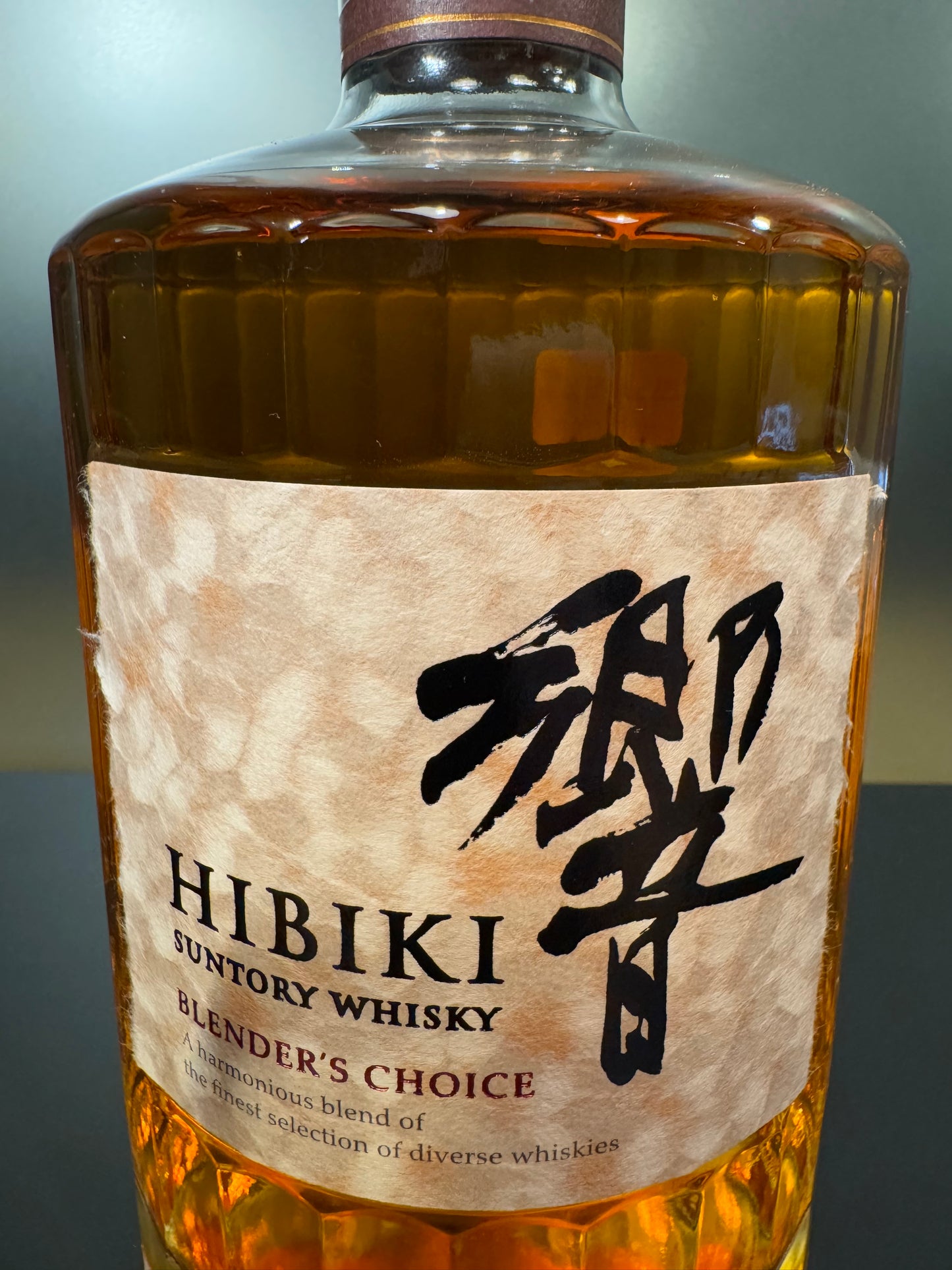 響 HIBIKI  Blender’s Choice (43% Vol.) ＋ Carton